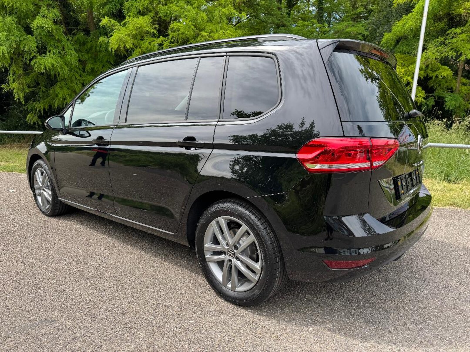 Volkswagen Touran – Bild 19