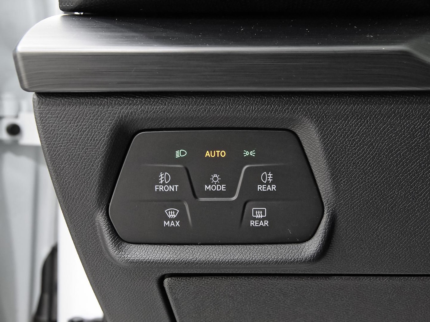 CUPRA Leon León 1.5 eTSI DSG 110 kW (150 CV) — photo 12