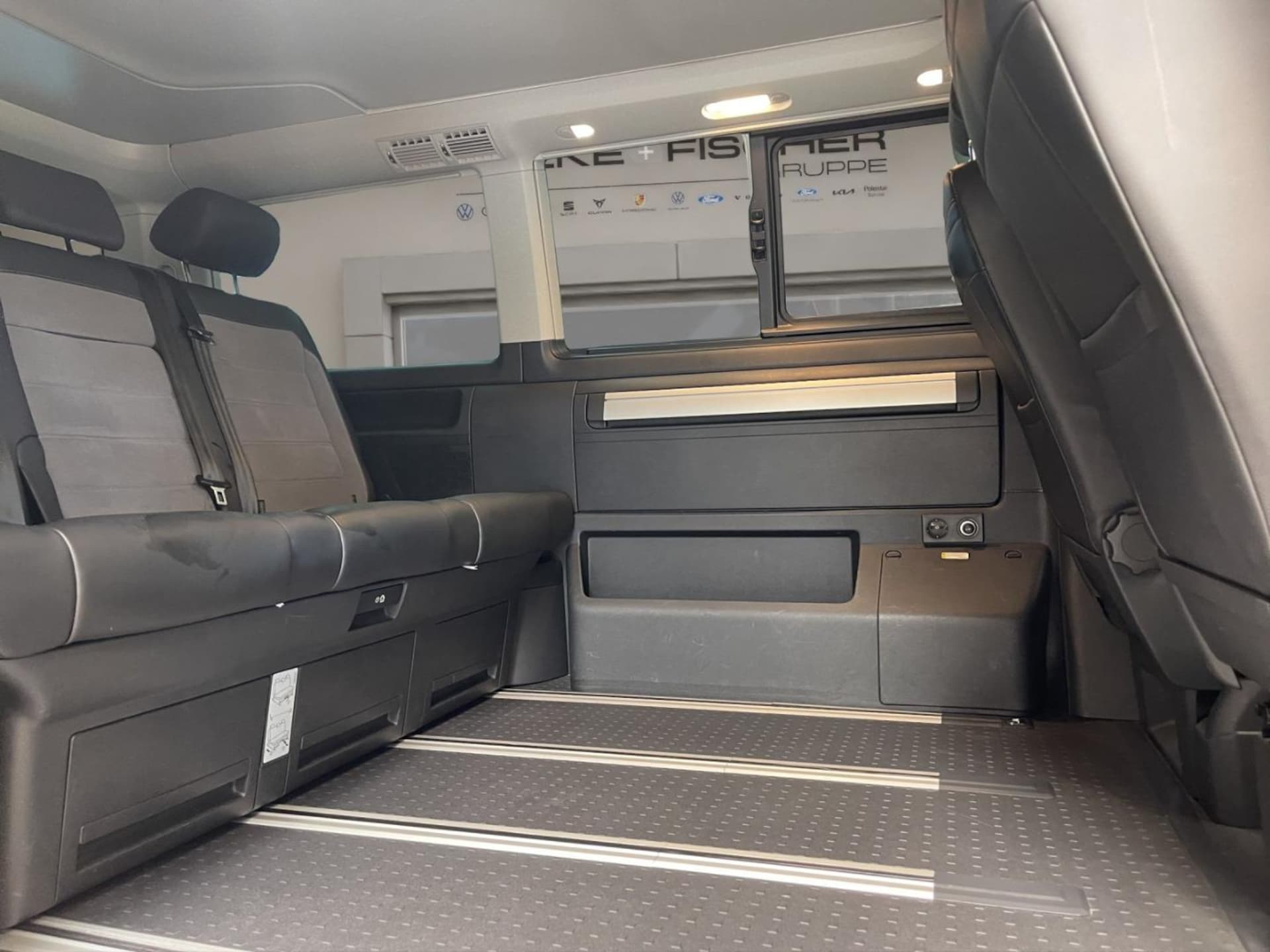 Volkswagen T6.1 California Beach