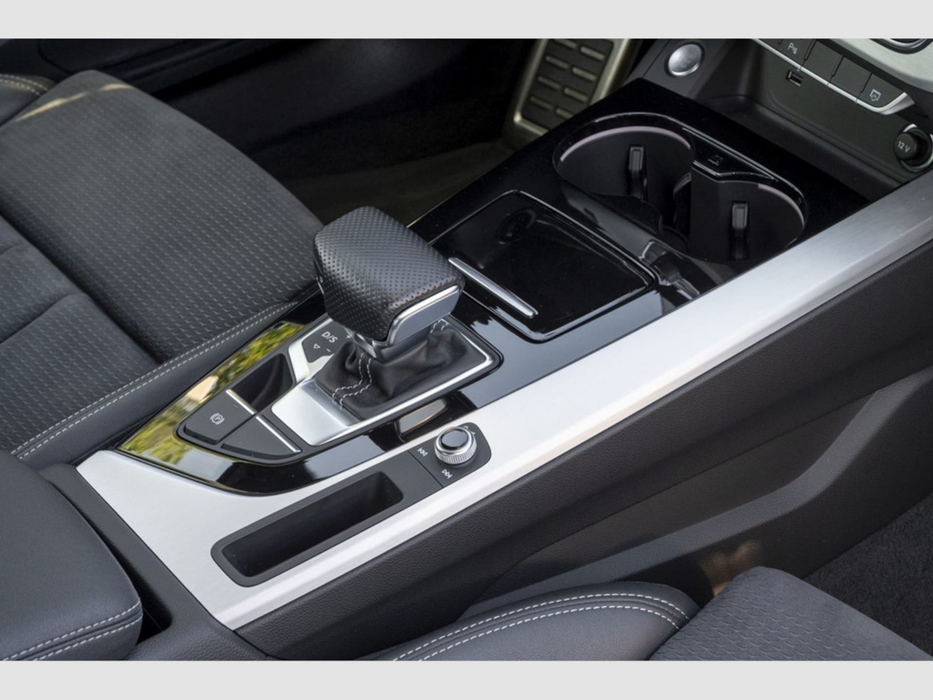 Audi A4 Avant S line