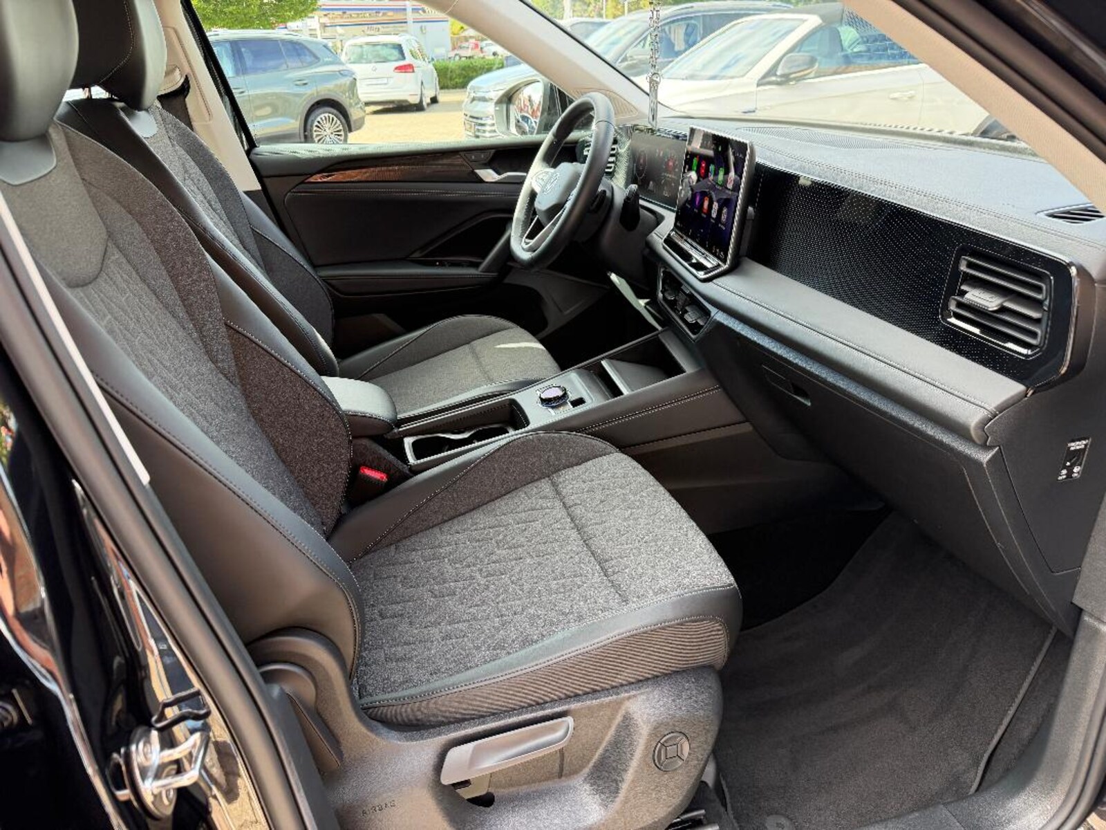 Volkswagen Tiguan – Bild 23