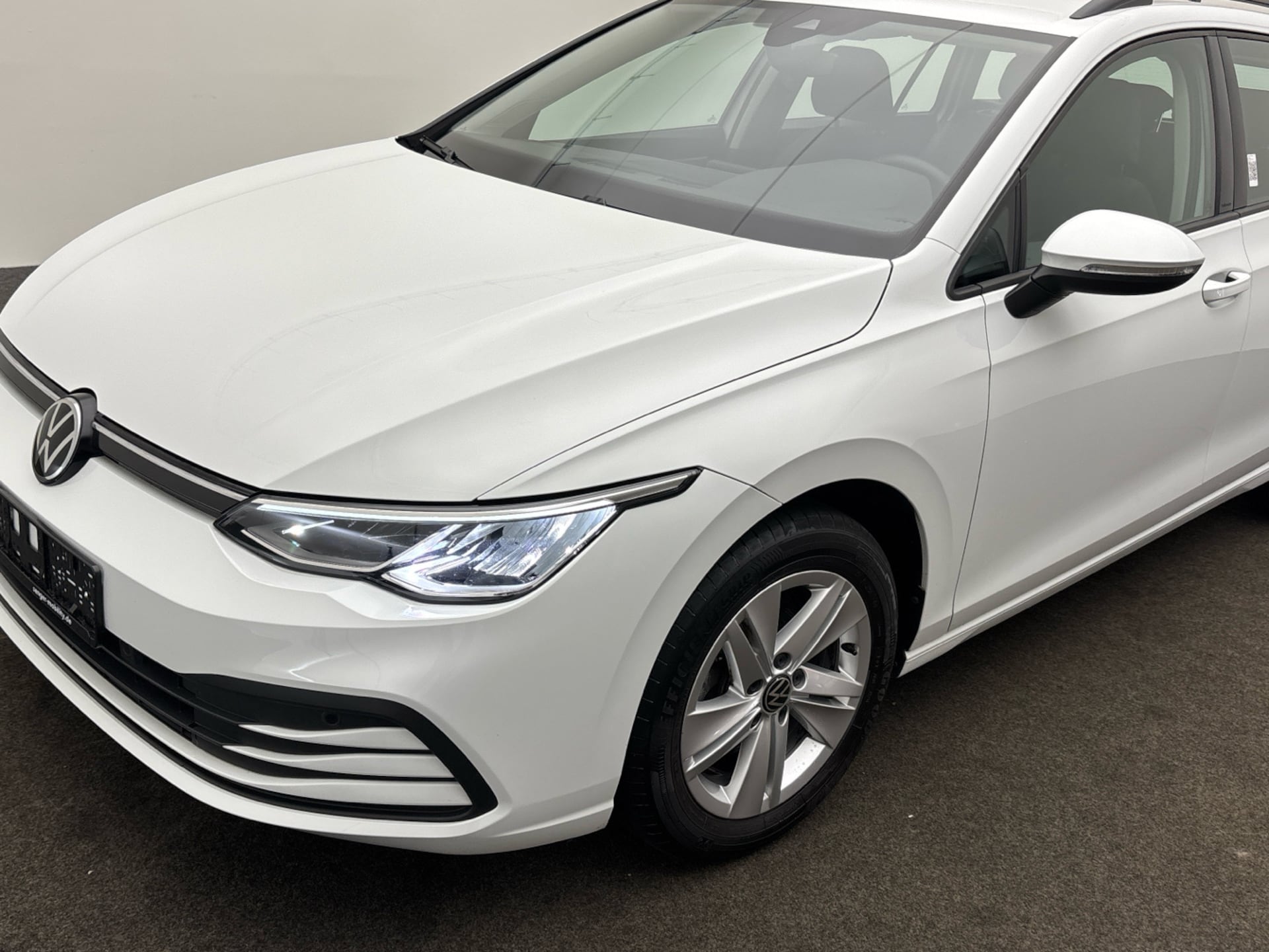 Volkswagen Golf Variant Life