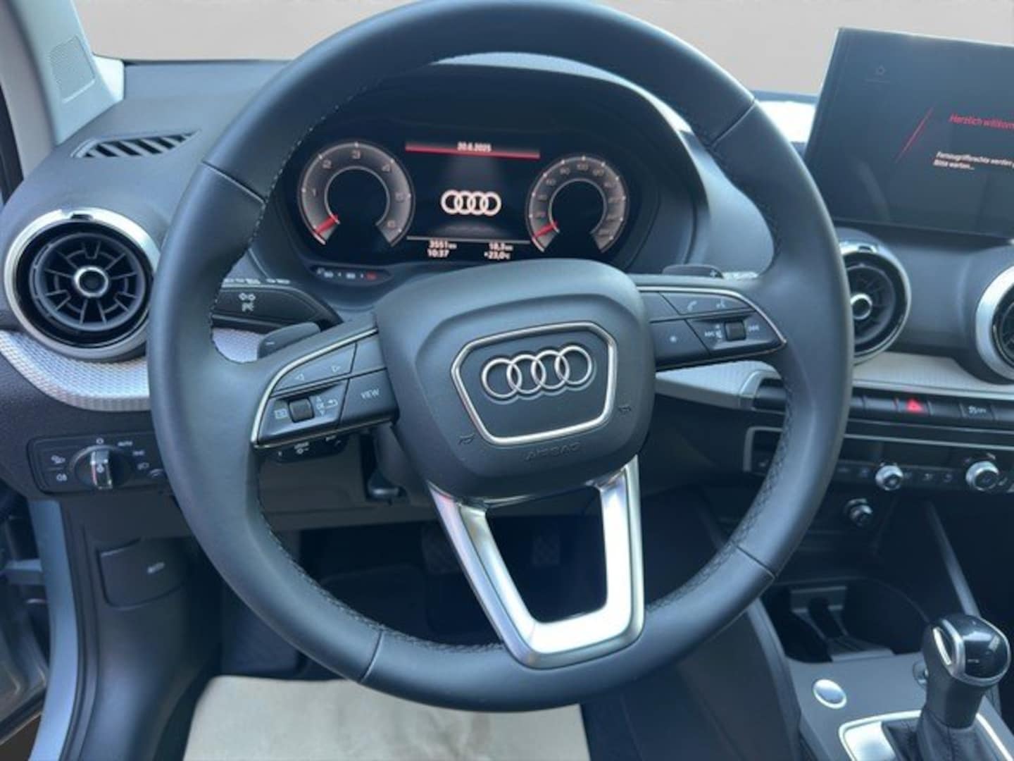 Bild über Audi Q2 advanced 35 TDI S tronic - für weitere Informationen kontaktieren Sie den Audi Partner