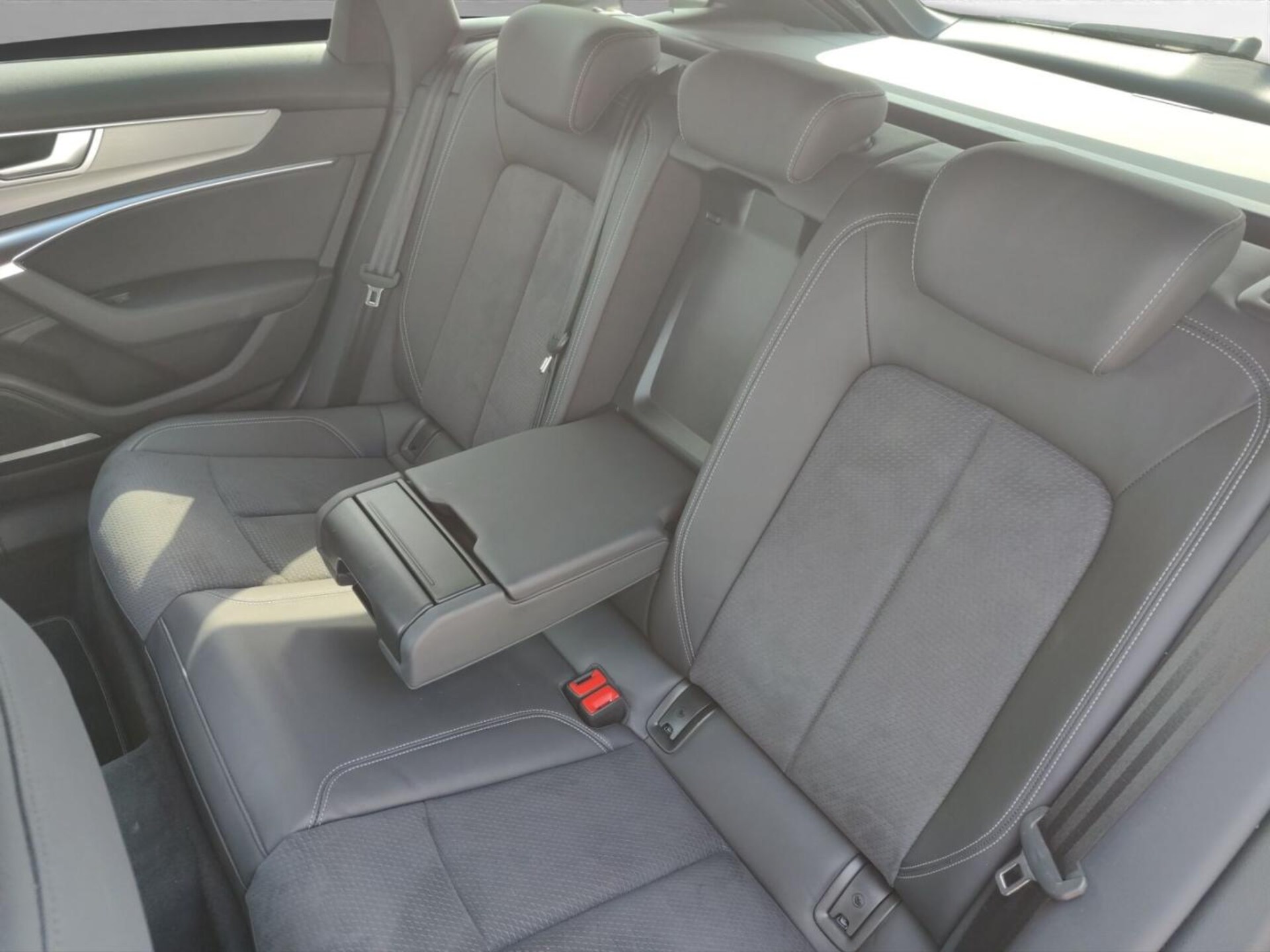 Audi S6 Avant