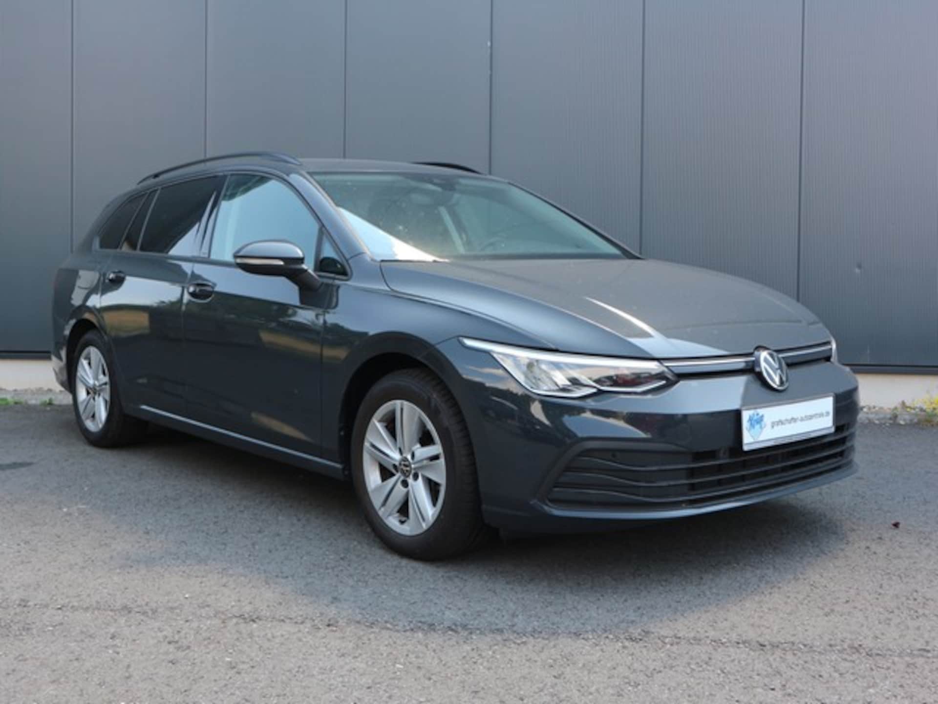Volkswagen Golf Variant Life