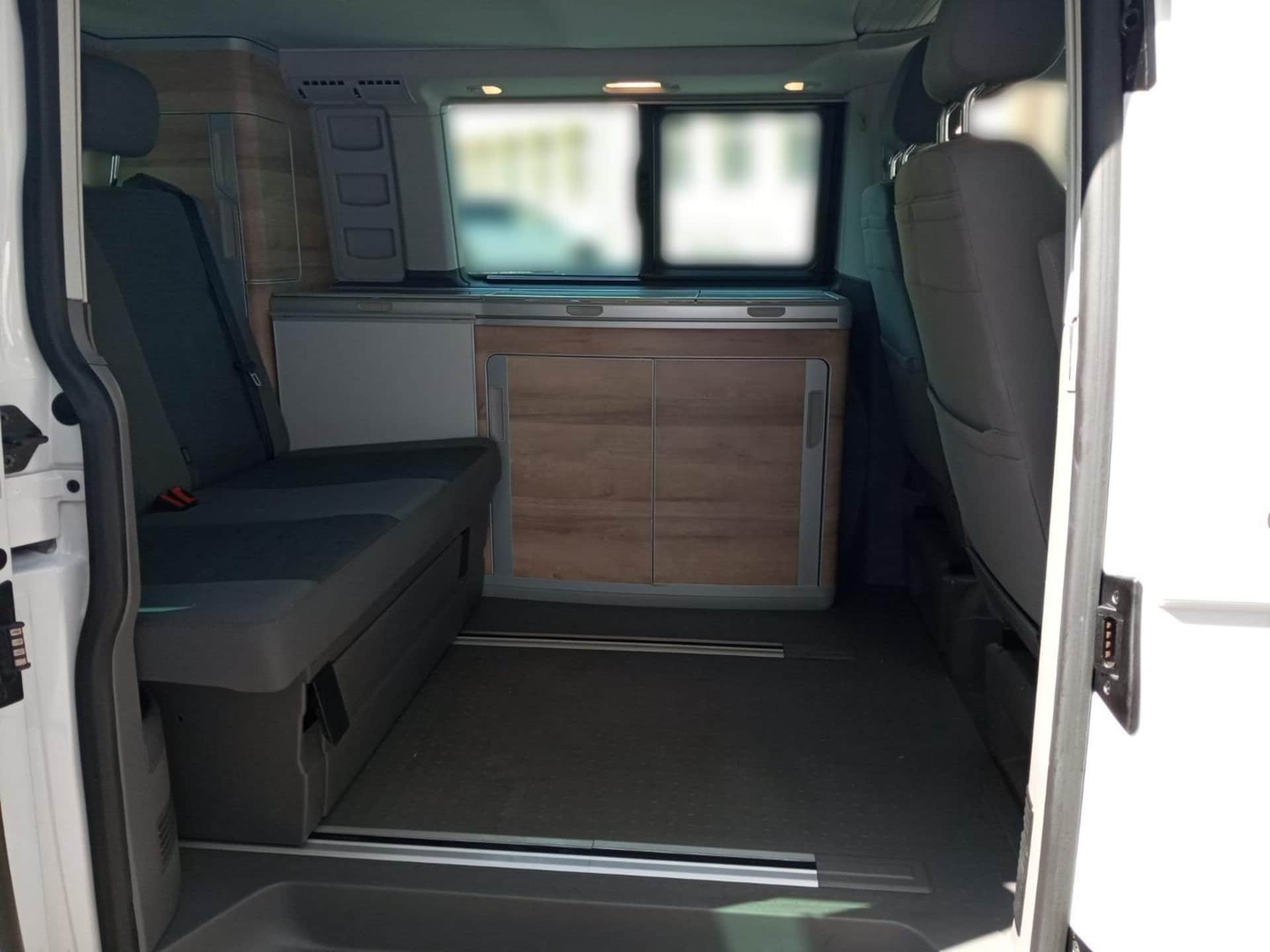 Volkswagen T6.1 California Coast