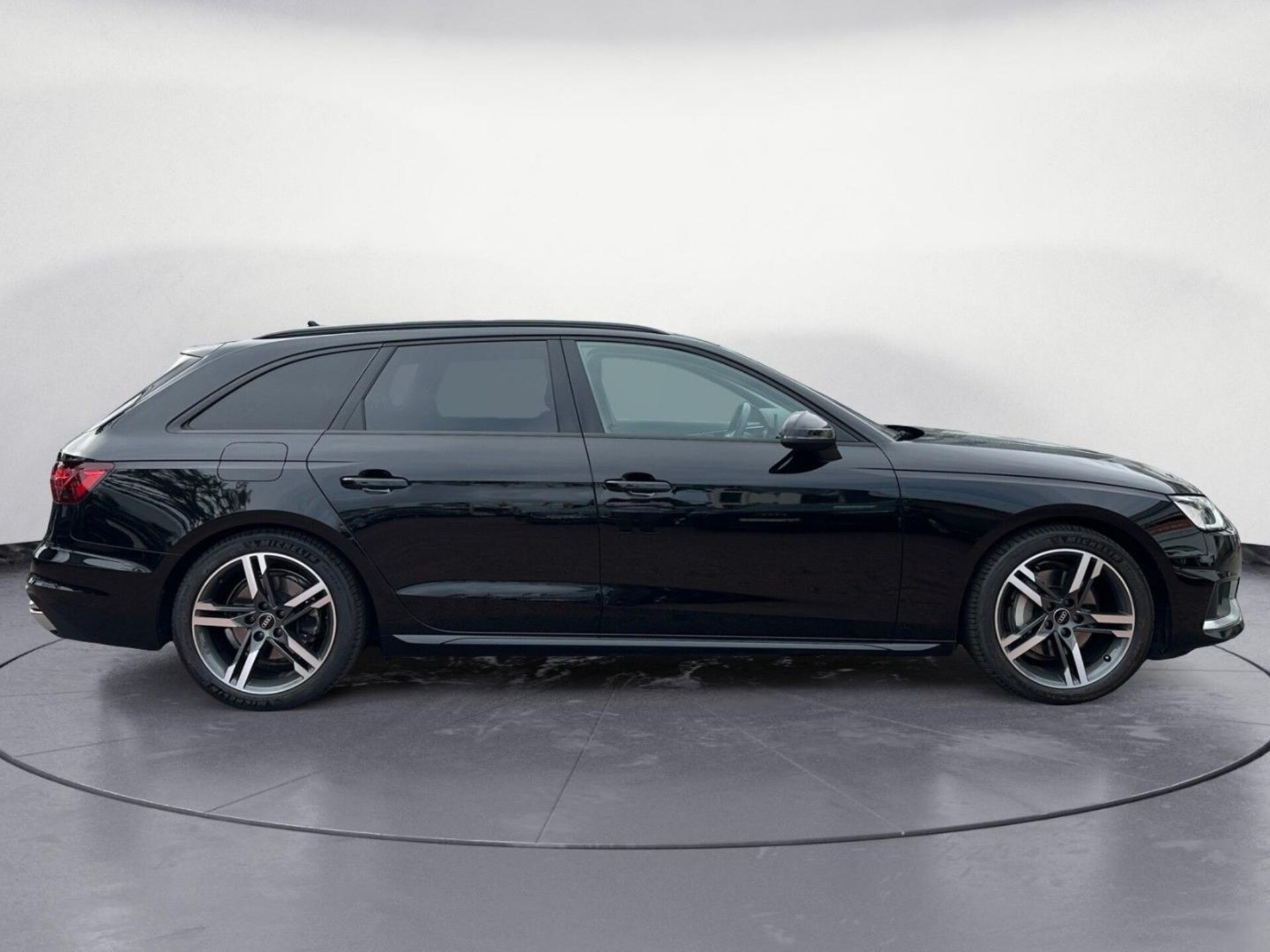Audi A4 Avant Advanced