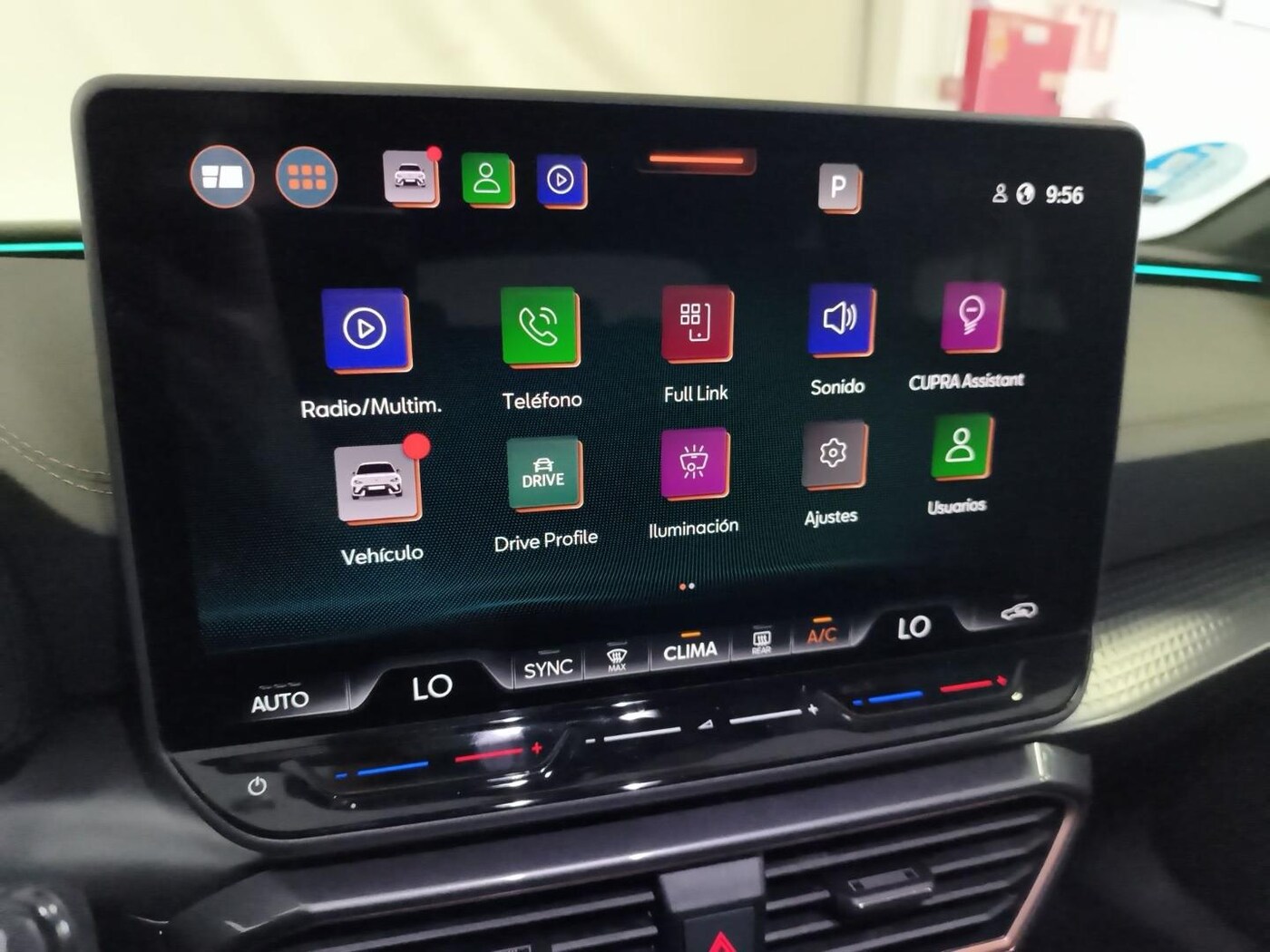 CUPRA Leon Sportstourer 1.5 eTSI DSG 110 kW (150 CV) — photo 15