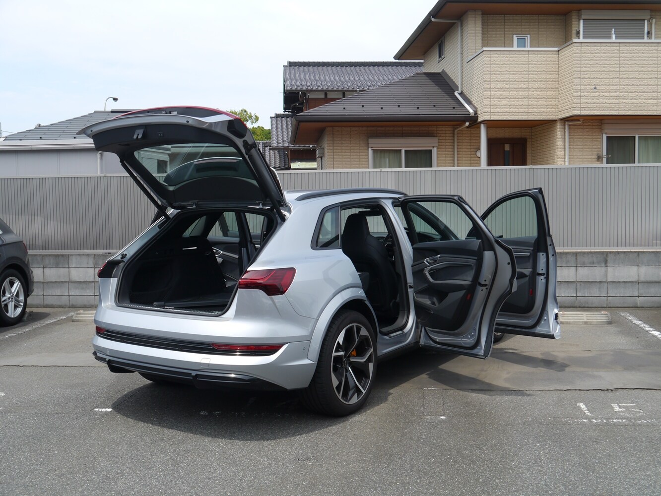 Audi e-tron S