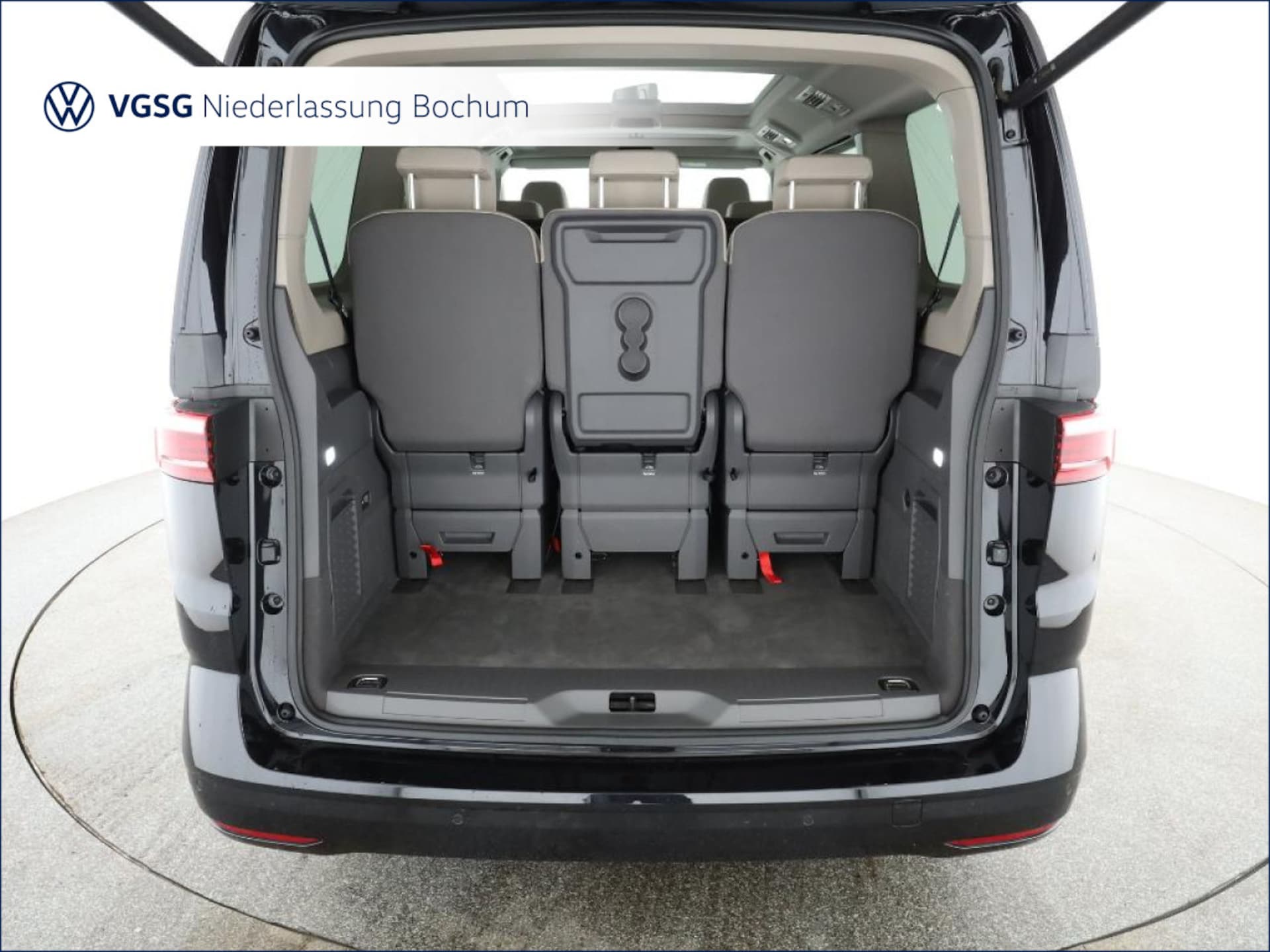 Volkswagen Multivan Langversion Basis-Modell