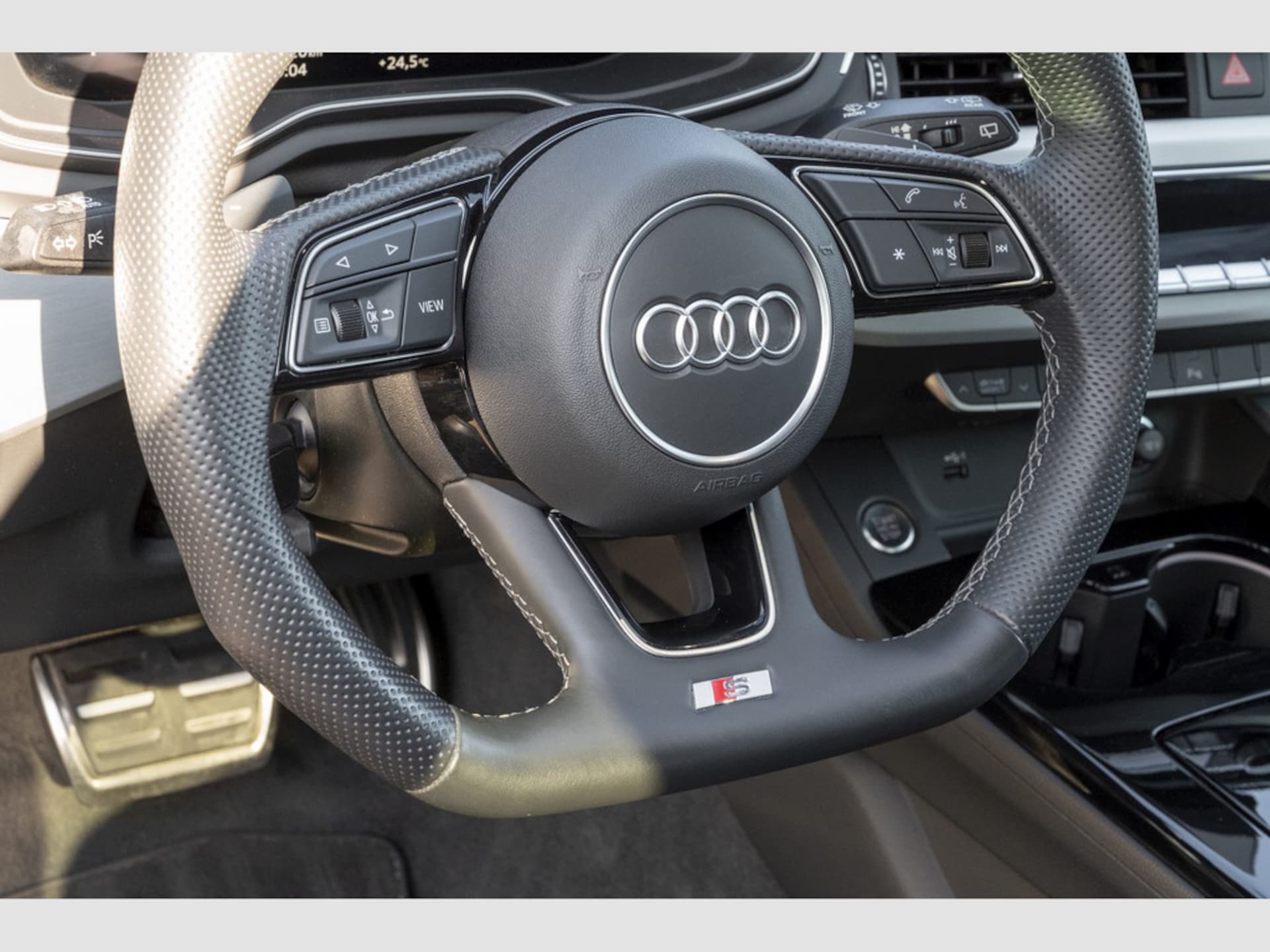 Audi A4 Avant S line