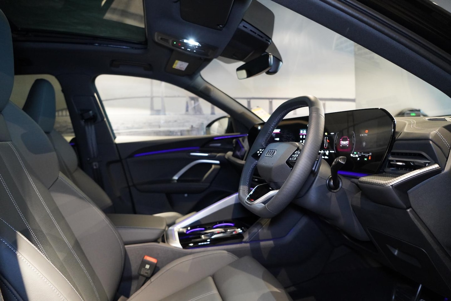 Image about Audi Q5 SUV e-hybrid quattro S tronic
