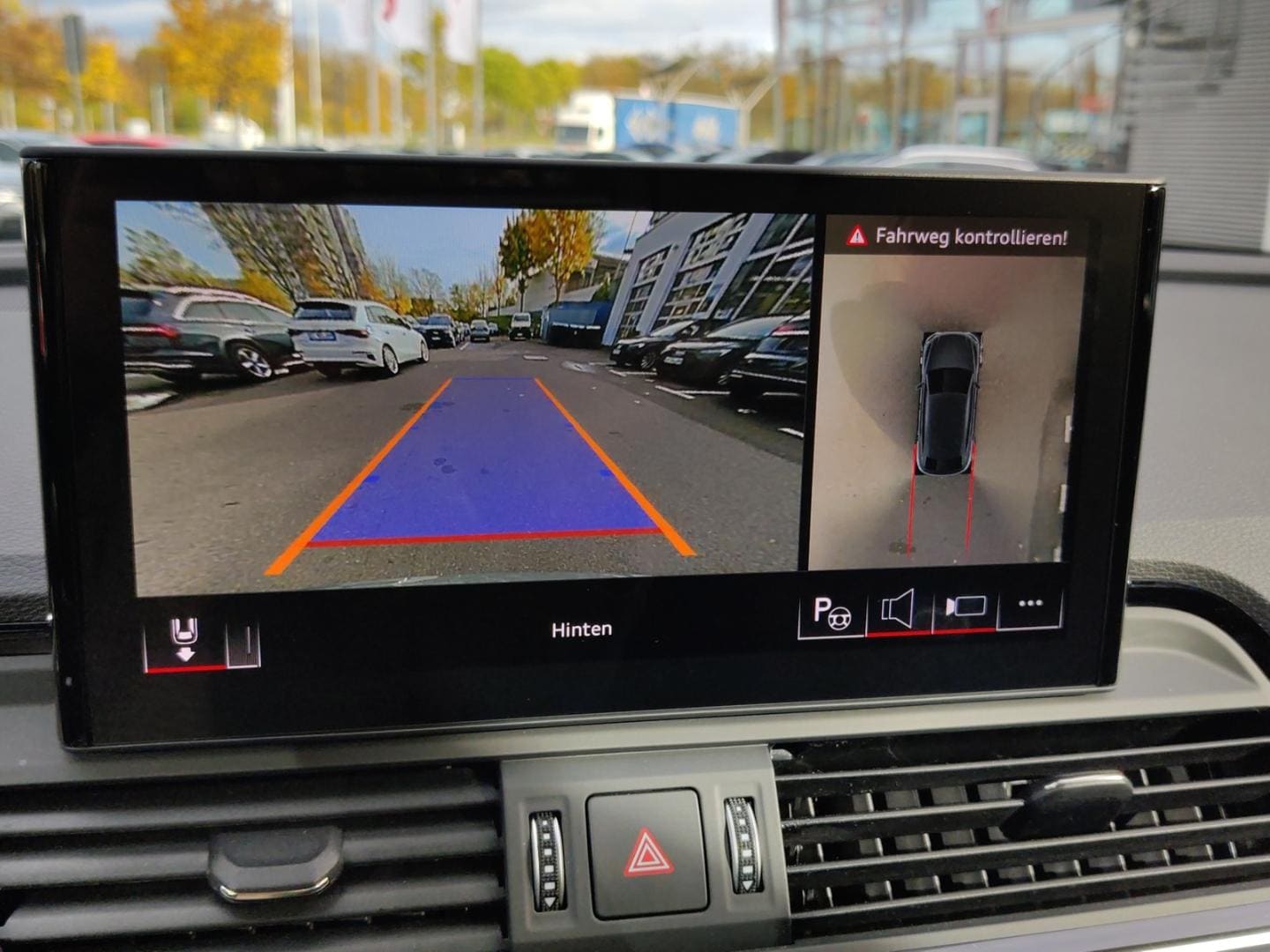 Bild über Audi Q5 Sportback 40 TFSI quattro S tronic - für weitere Informationen kontaktieren Sie den Audi Partner