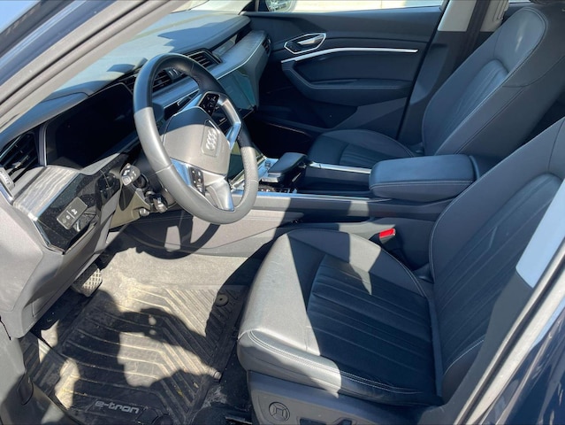 2024 Audi Q8 e-tron