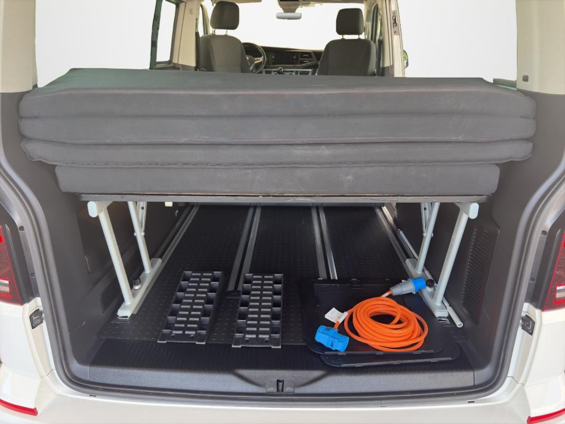 Volkswagen T6.1 California Beach