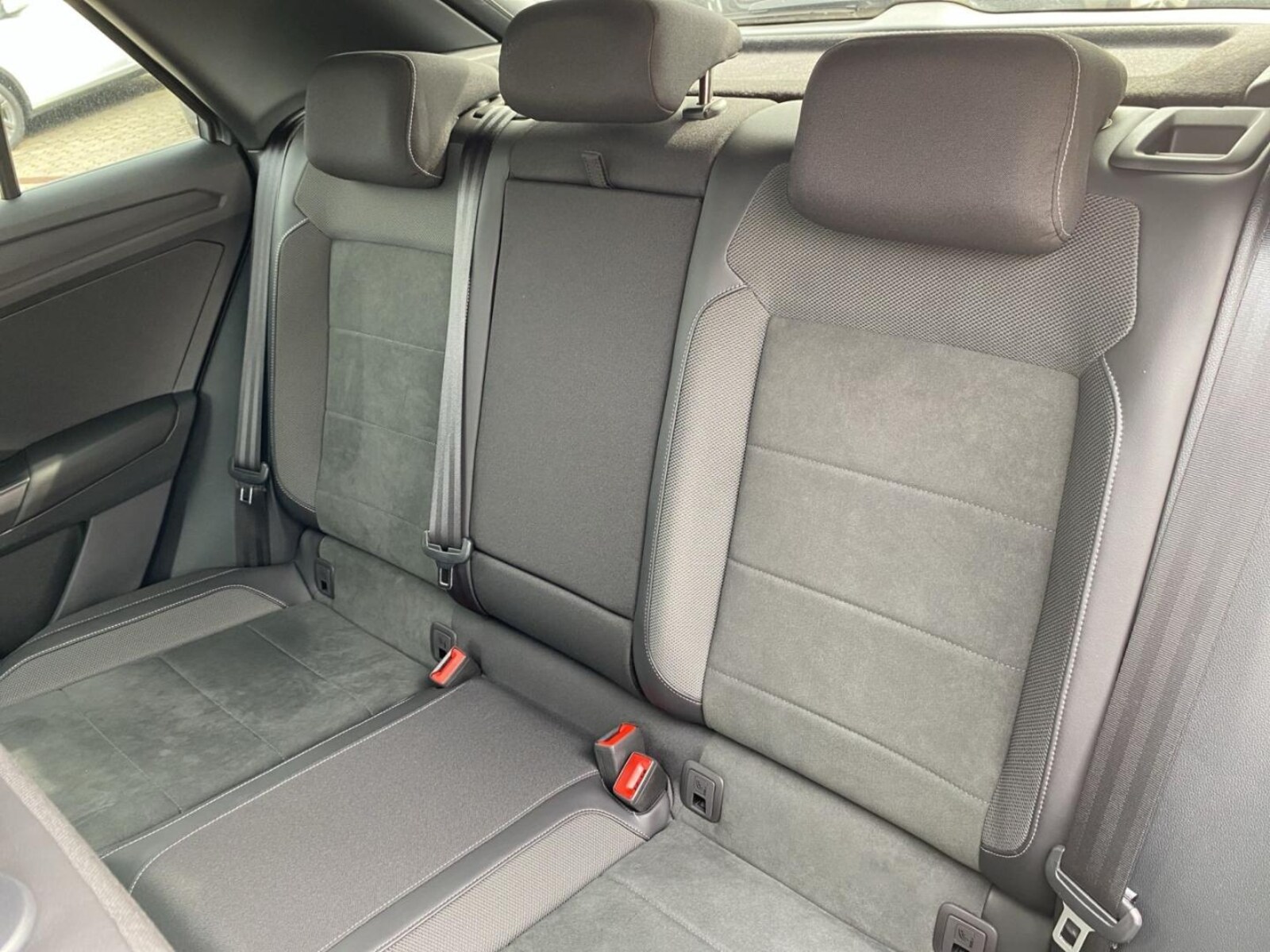 Volkswagen T-Roc – Bild 18