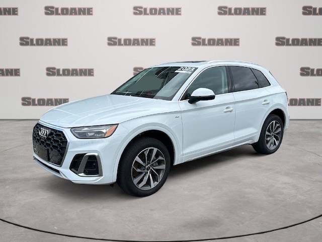 Photo of 2023 Audi Q5