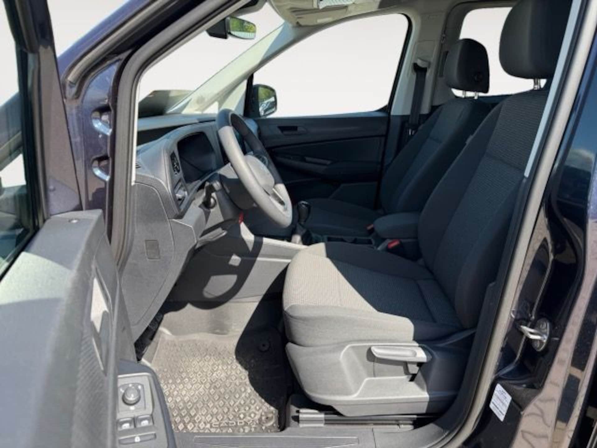 Volkswagen Caddy Maxi Basis-Modell