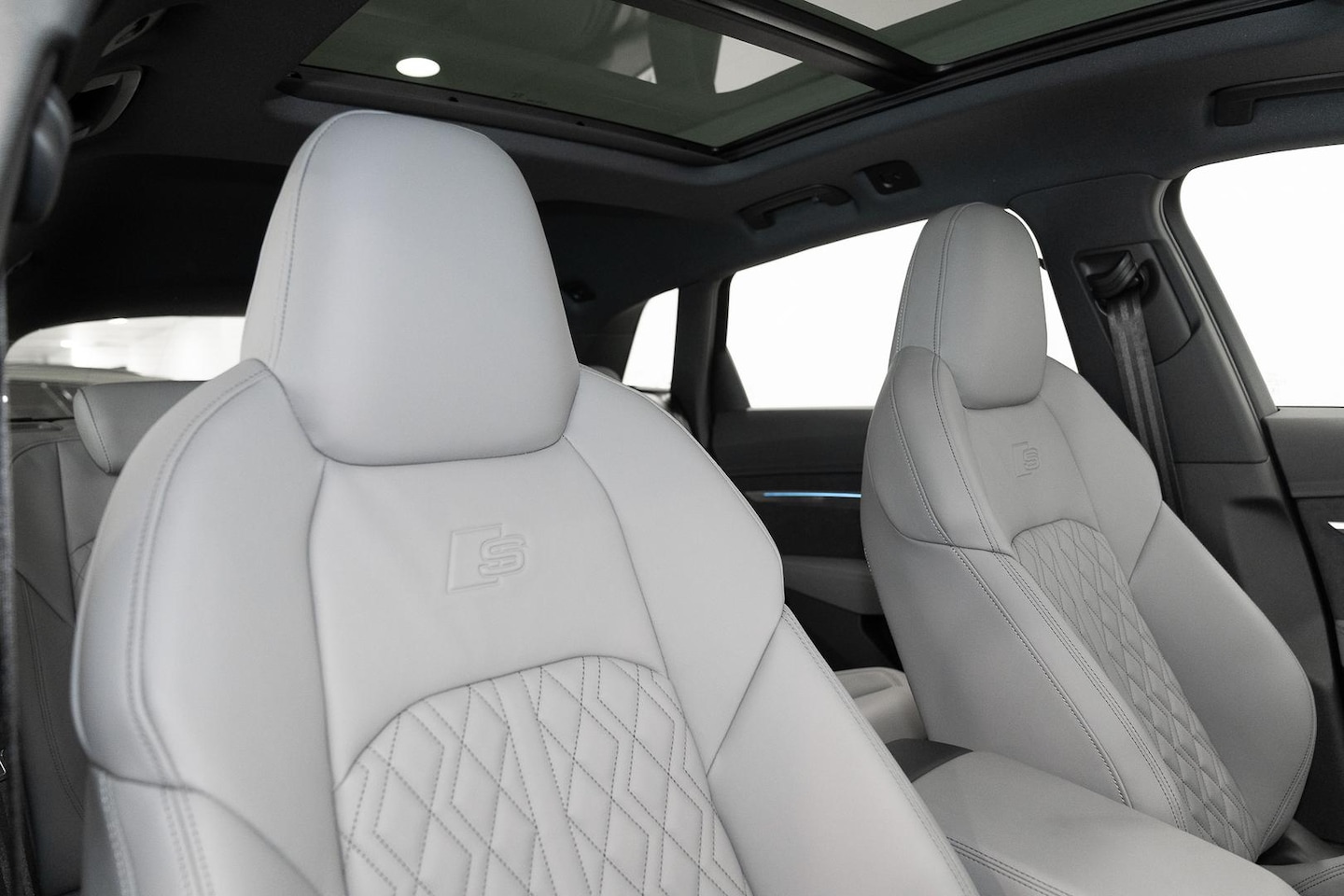 Image about Audi Q8 e-tron Launch Edition 55 e-tron quattro