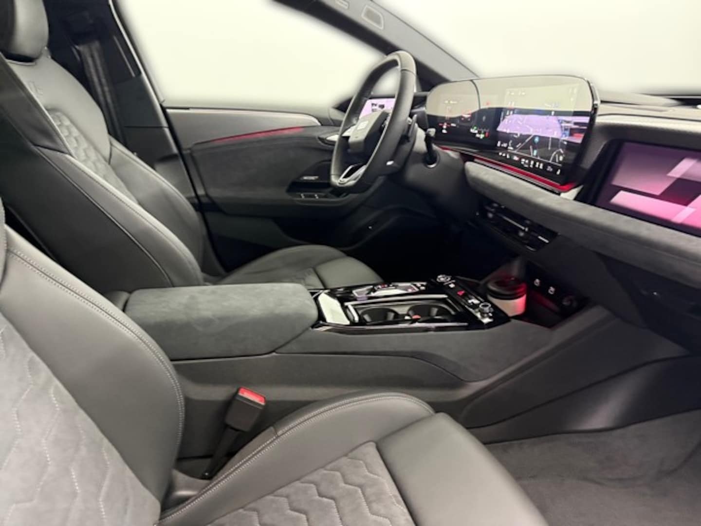 Bild über Audi A6 Avant e-tron e-tron performance - für weitere Informationen kontaktieren Sie den Audi Partner