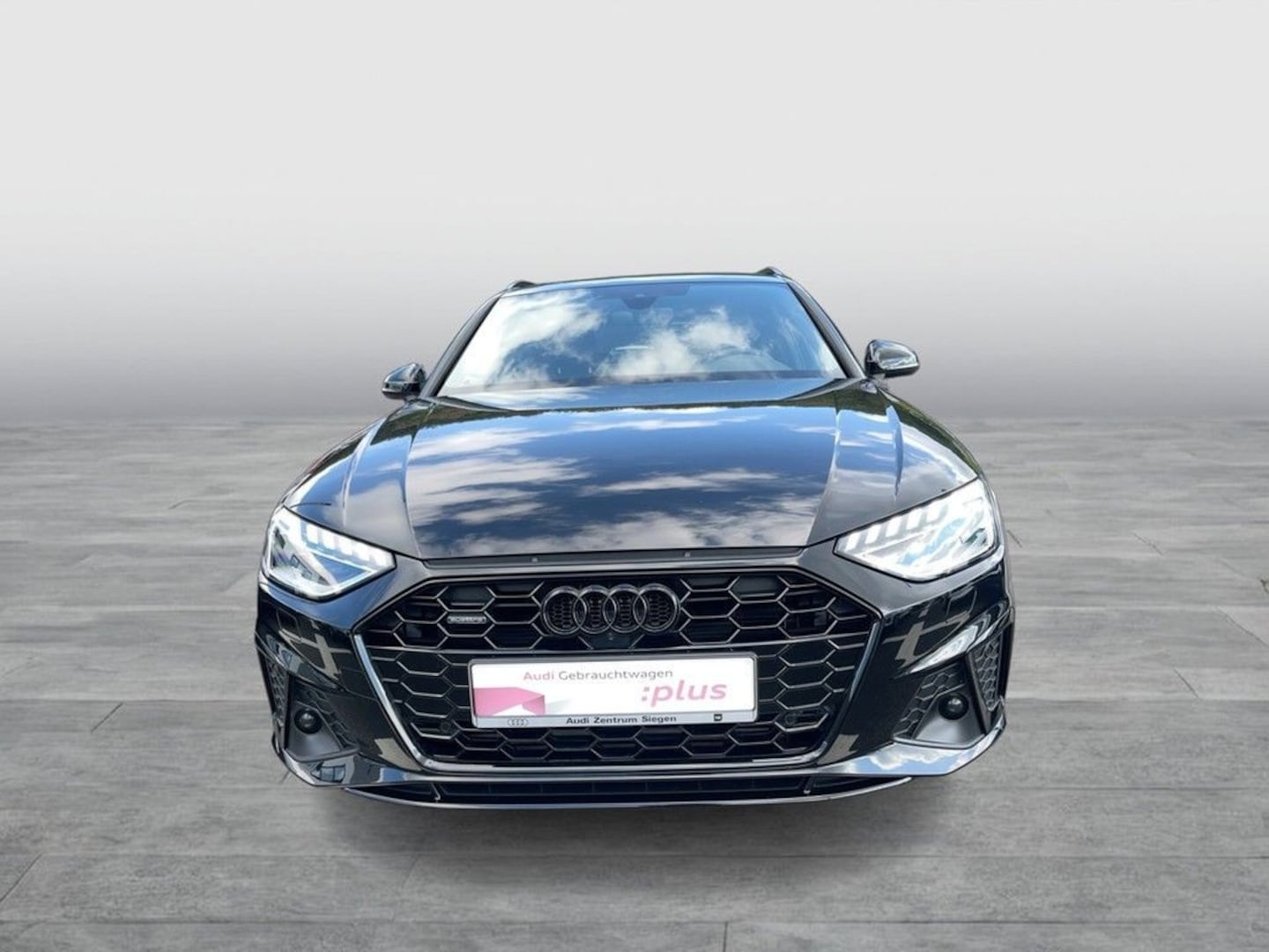 Bild über Audi A4 Avant S line 40 TFSI quattro S tronic - für weitere Informationen kontaktieren Sie den Audi Partner
