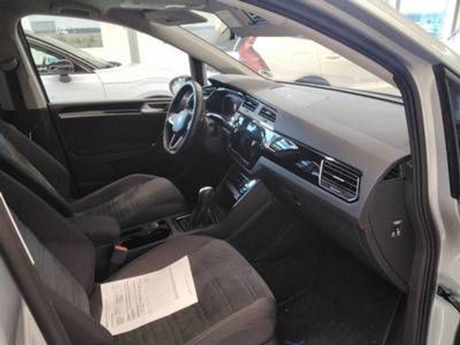 Volkswagen Touran – Bild 4