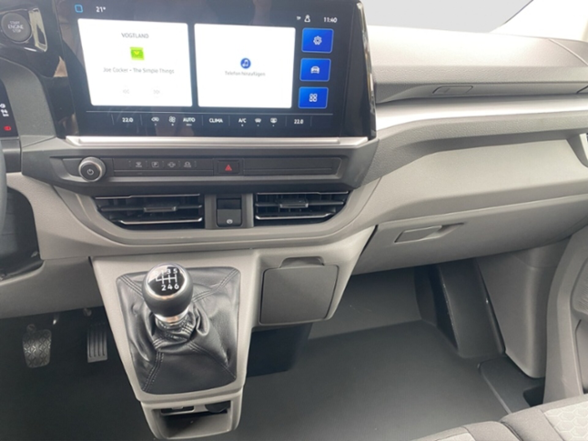 Volkswagen Caravelle Life