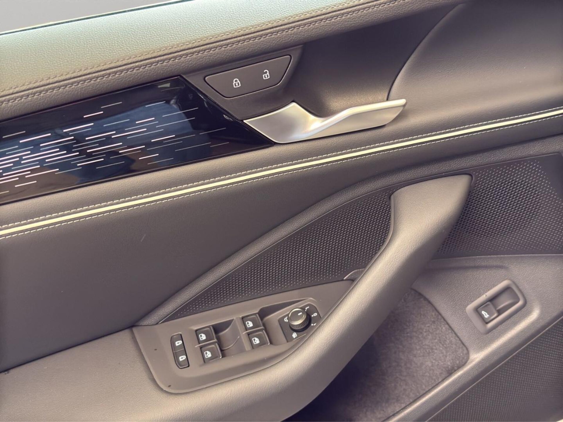 Volkswagen Passat Elegance