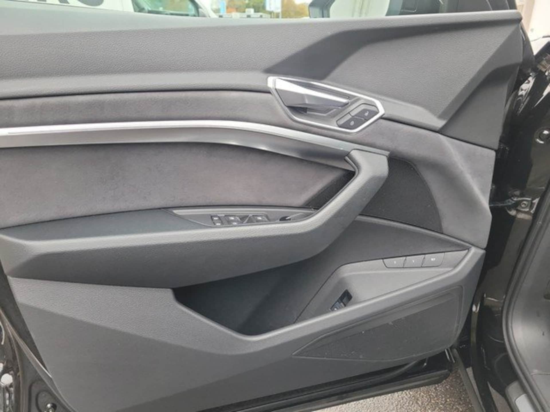 Audi e-tron Sportback S line