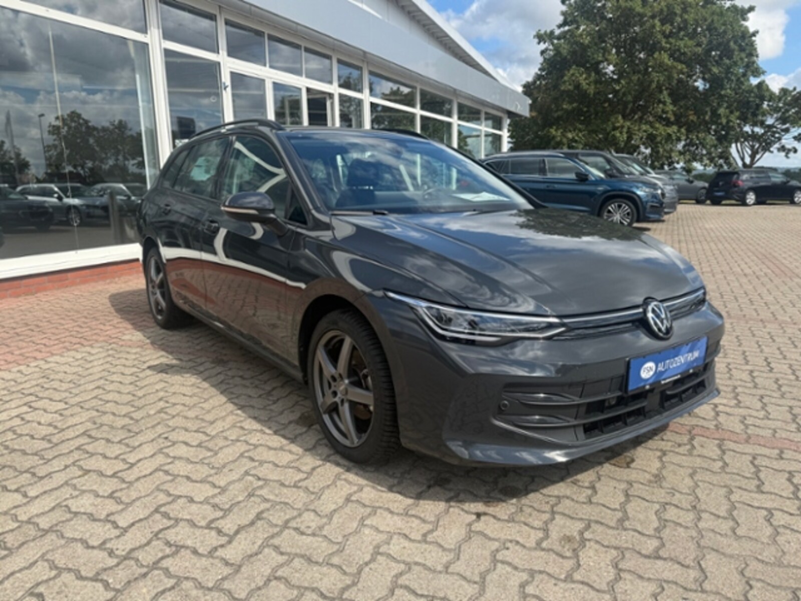 Volkswagen Golf Variant – Bild 8