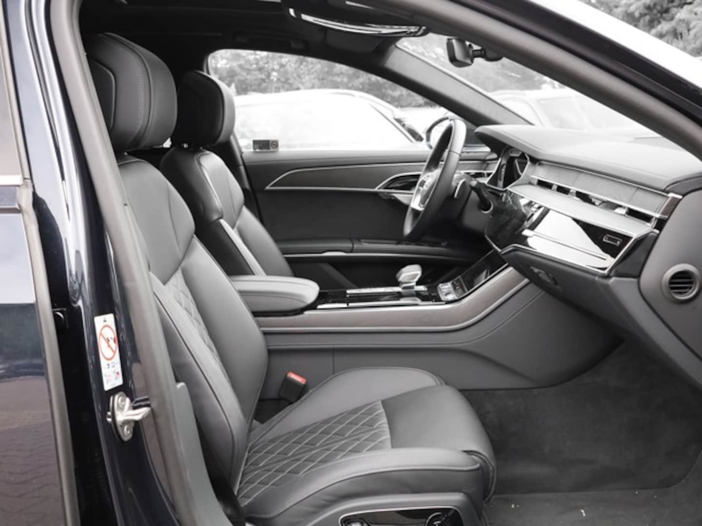 Bild über Audi A8 TFSI e 60 TFSI e quattro tiptronic - für weitere Informationen kontaktieren Sie den Audi Partner