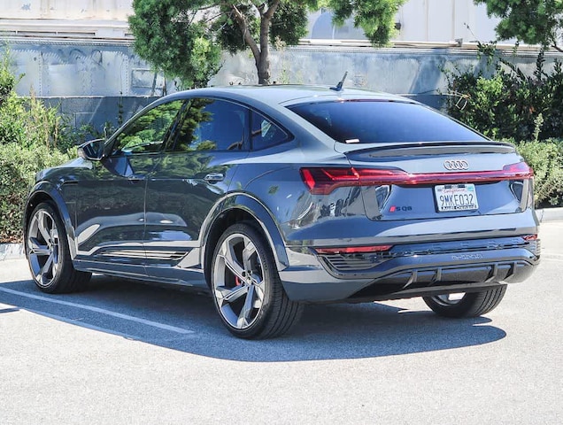 2024 Audi SQ8 Sportback e-tron