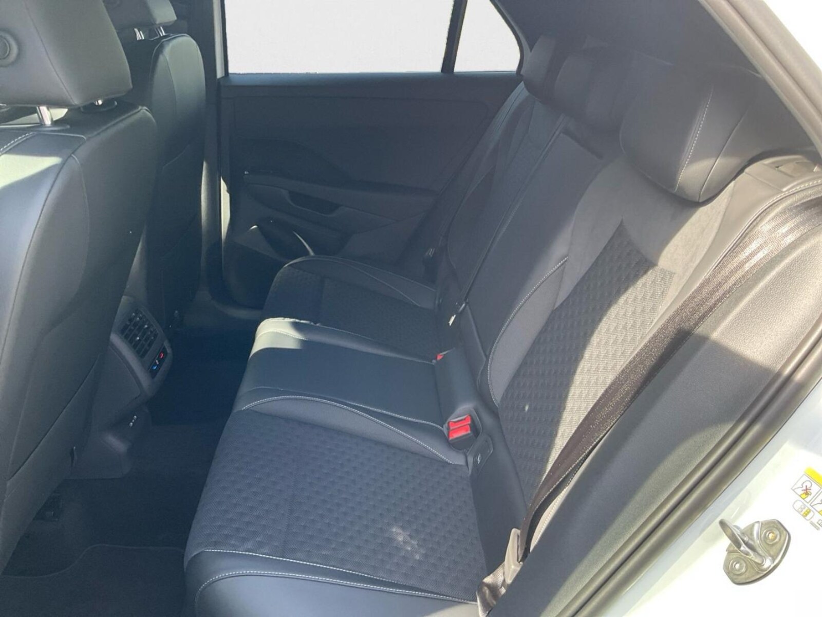 Volkswagen T-Roc – Bild 14