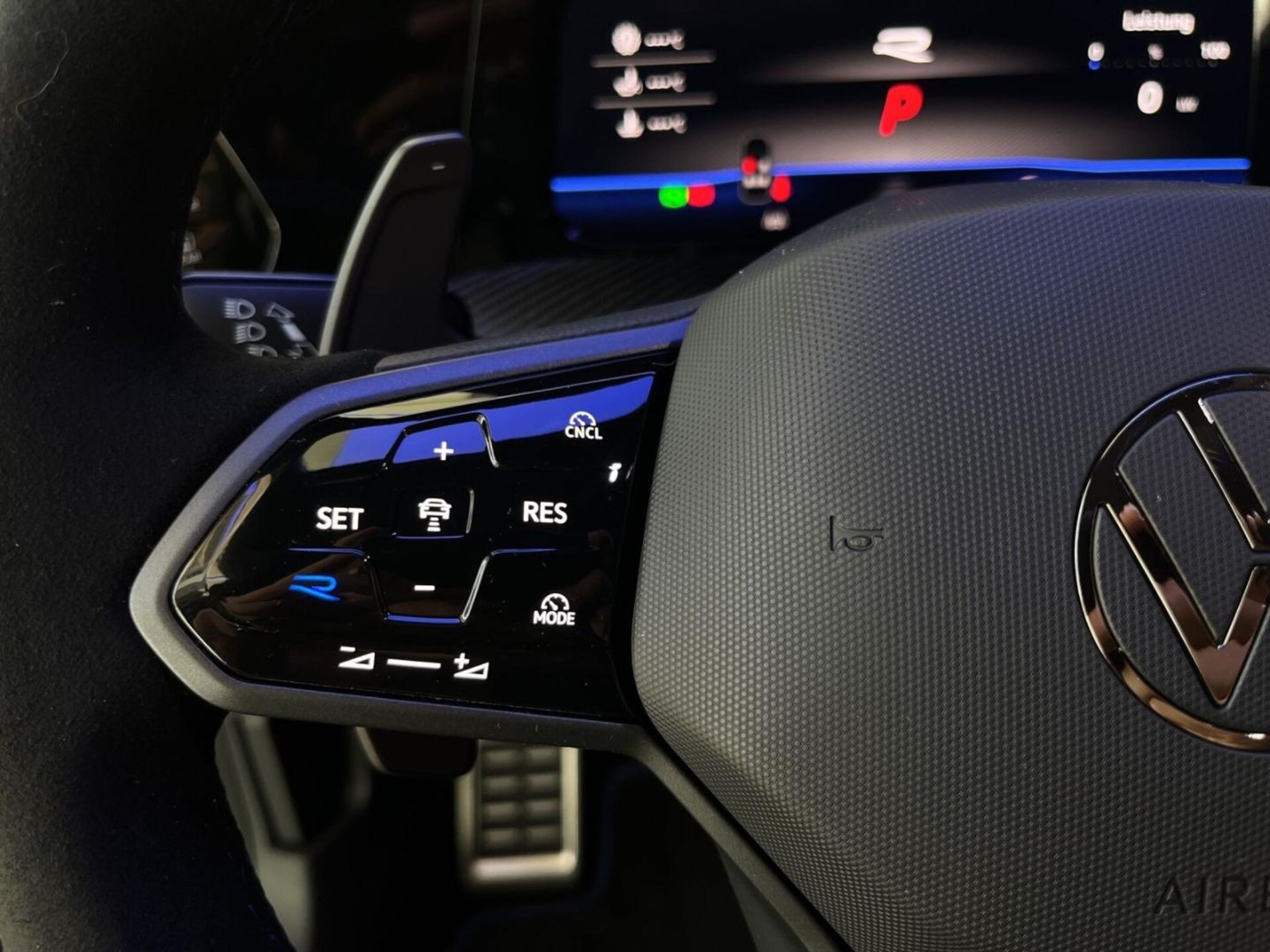 Volkswagen Golf Variant R