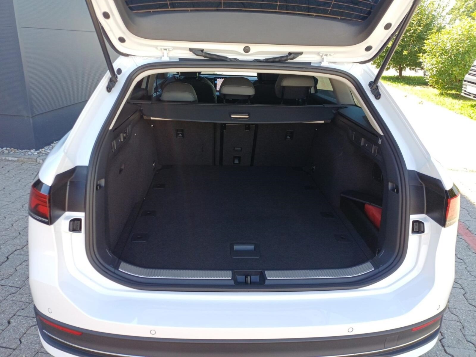 Volkswagen Passat – Bild 12