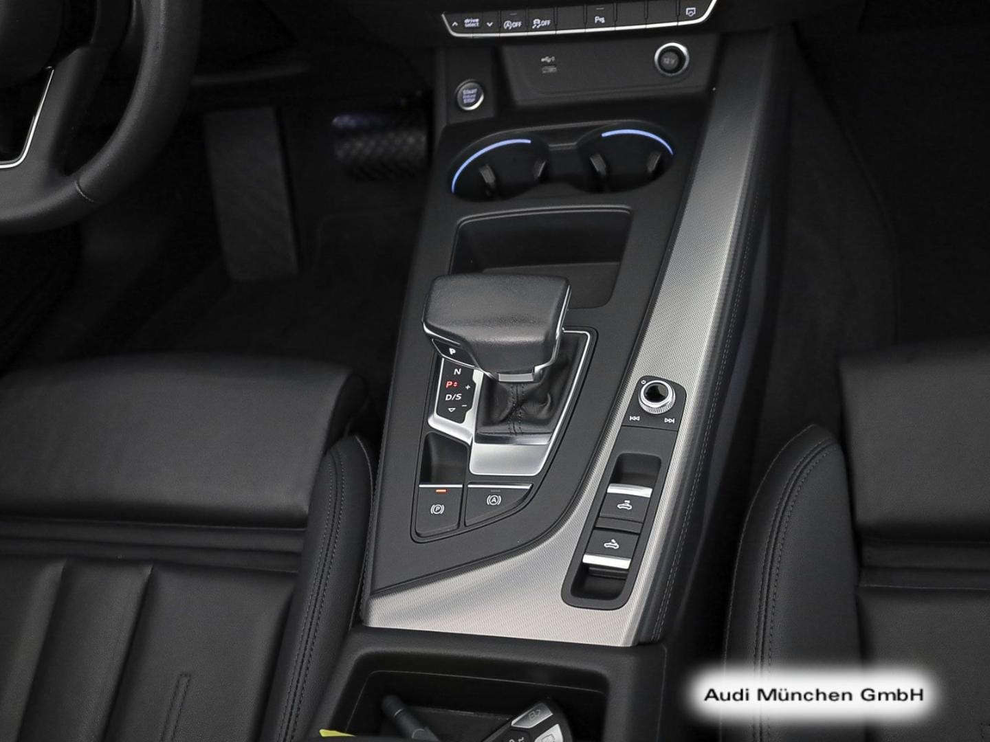 Bild über Audi A5 Cabriolet S line 40 TFSI S tronic - für weitere Informationen kontaktieren Sie den Audi Partner