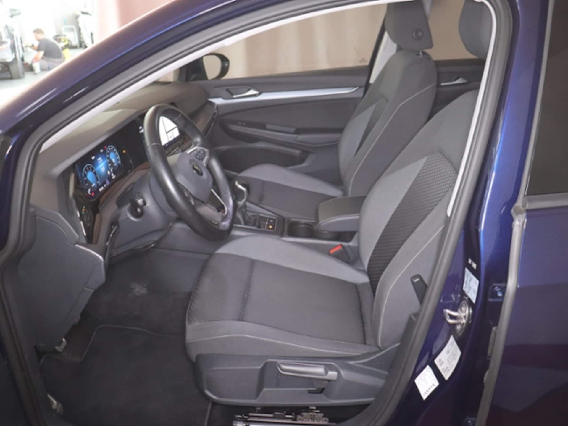 Volkswagen Golf Active