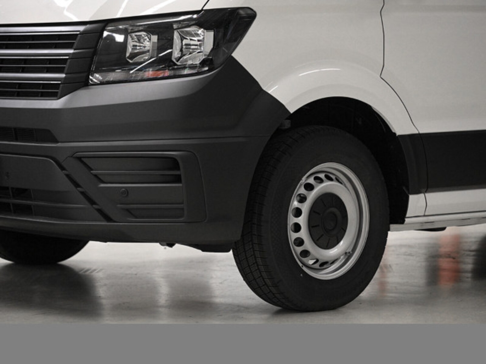 Volkswagen Crafter Kasten mittlerer Radstand – Bild 6