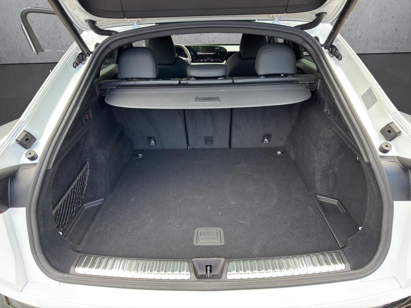 Bild über Audi Q5 Sportback TDI quattro 150 kW S tronic - für weitere Informationen kontaktieren Sie den Audi Partner