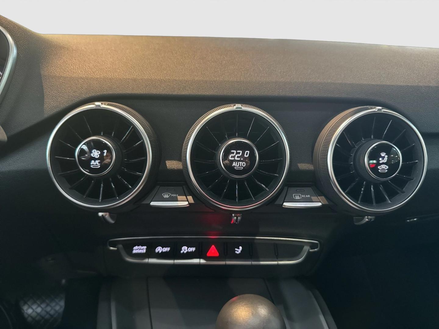 Image about Audi TT Coupé 40 TFSI S tronic