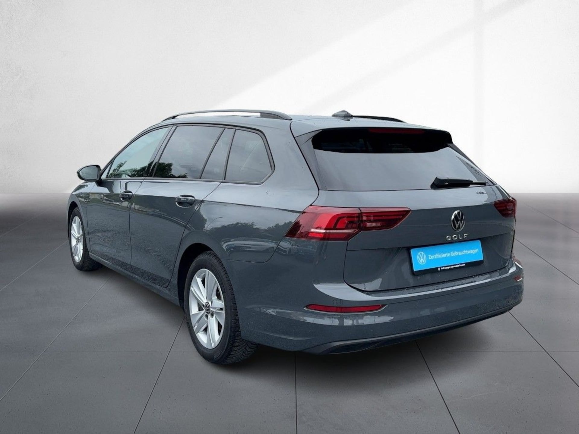 Volkswagen Golf Variant Life