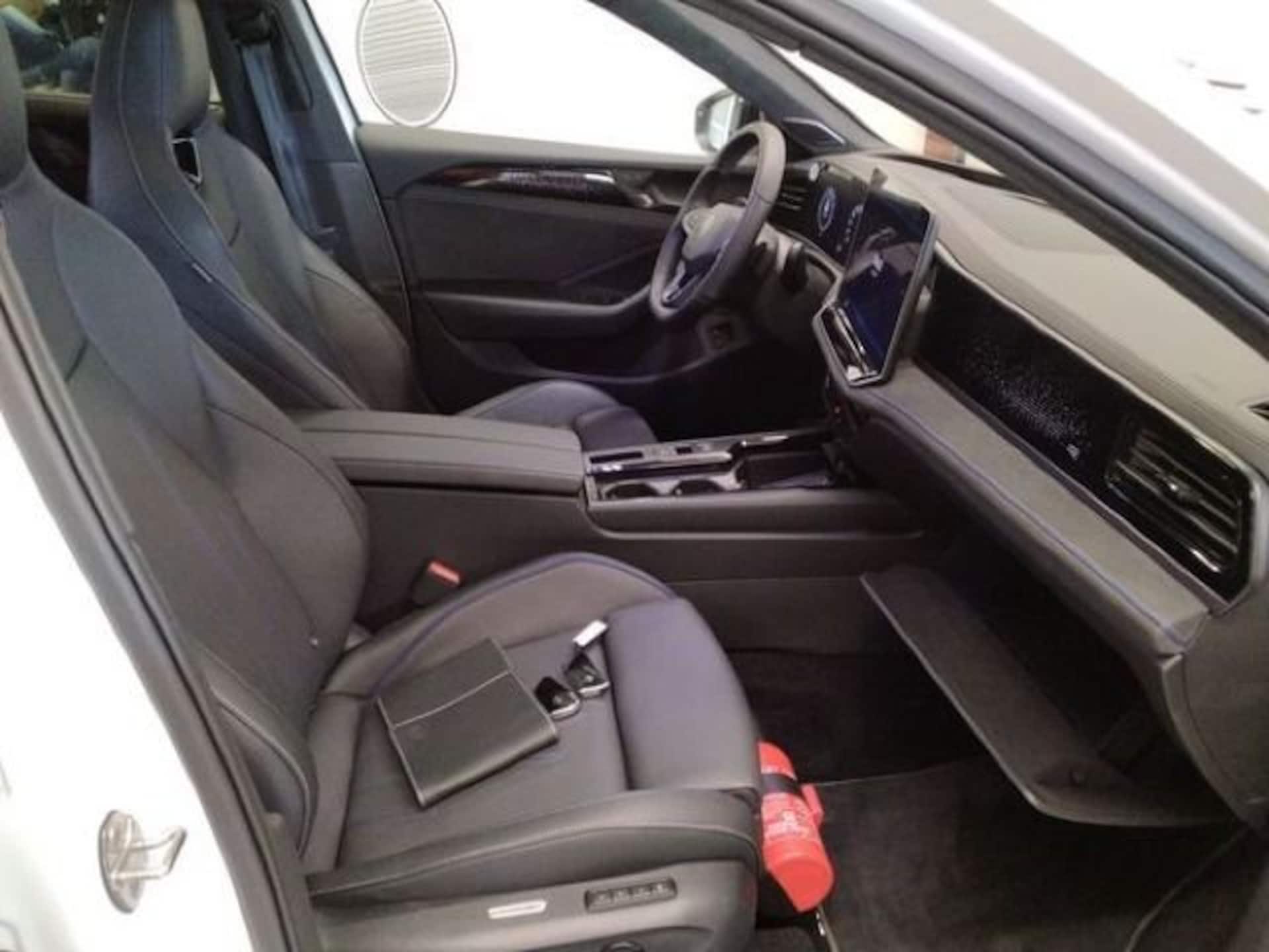 Volkswagen Passat R-Line