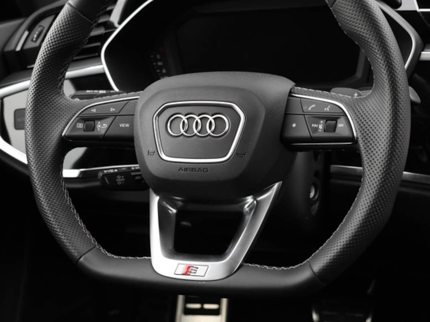 Bild über Audi Q3 Sportback S line 35 TFSI S tronic - für weitere Informationen kontaktieren Sie den Audi Partner