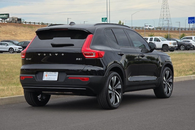 2024 Volvo XC40