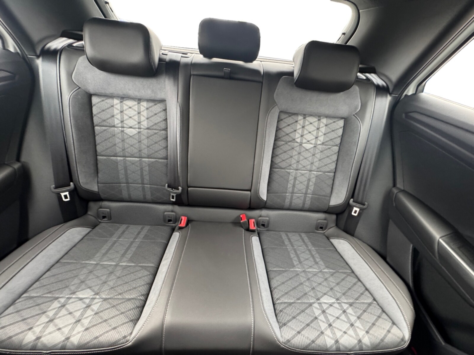 Volkswagen T-Roc – Bild 13