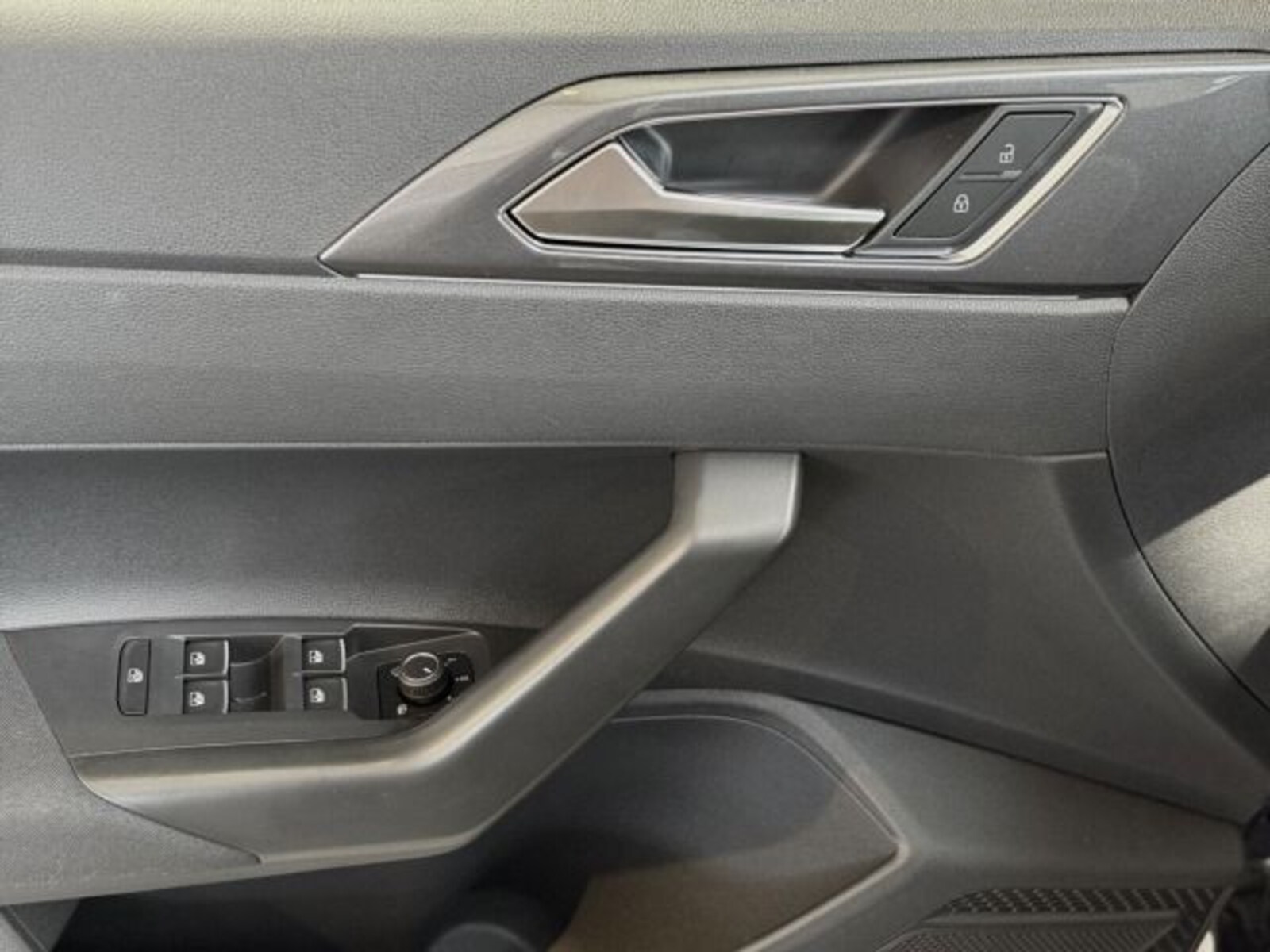 Volkswagen Polo – Bild 8
