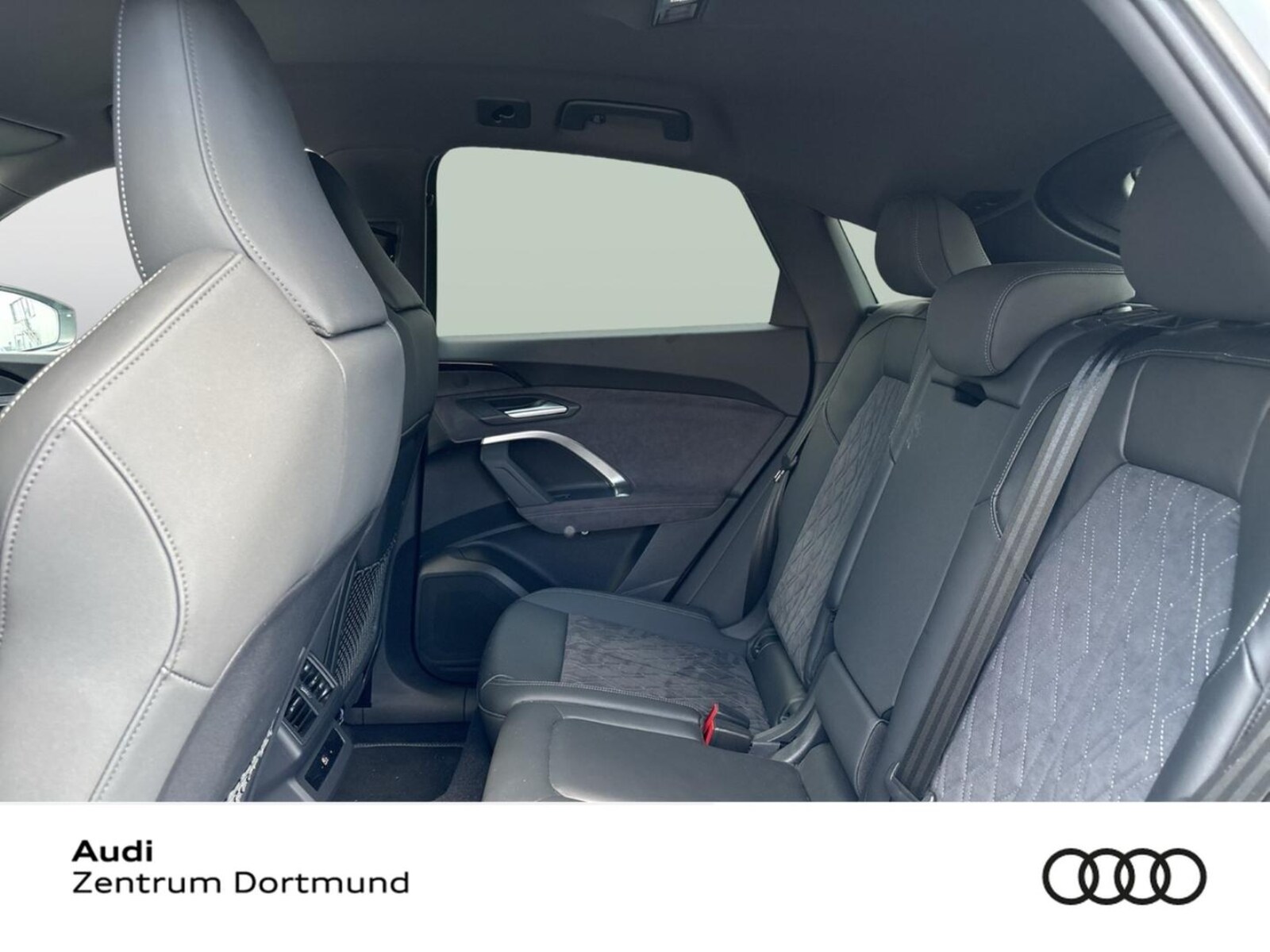 Audi Q5 Sportback – Bild 11