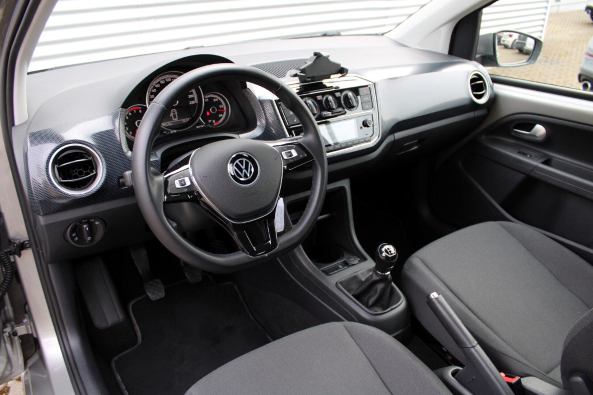 Volkswagen up! move up!