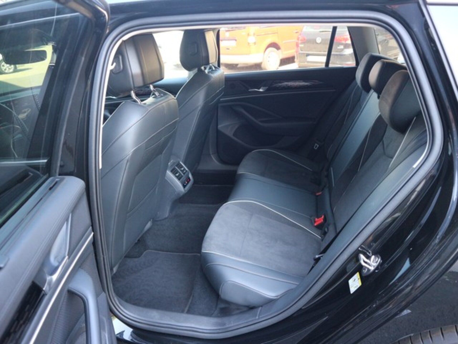 Volkswagen Passat Business