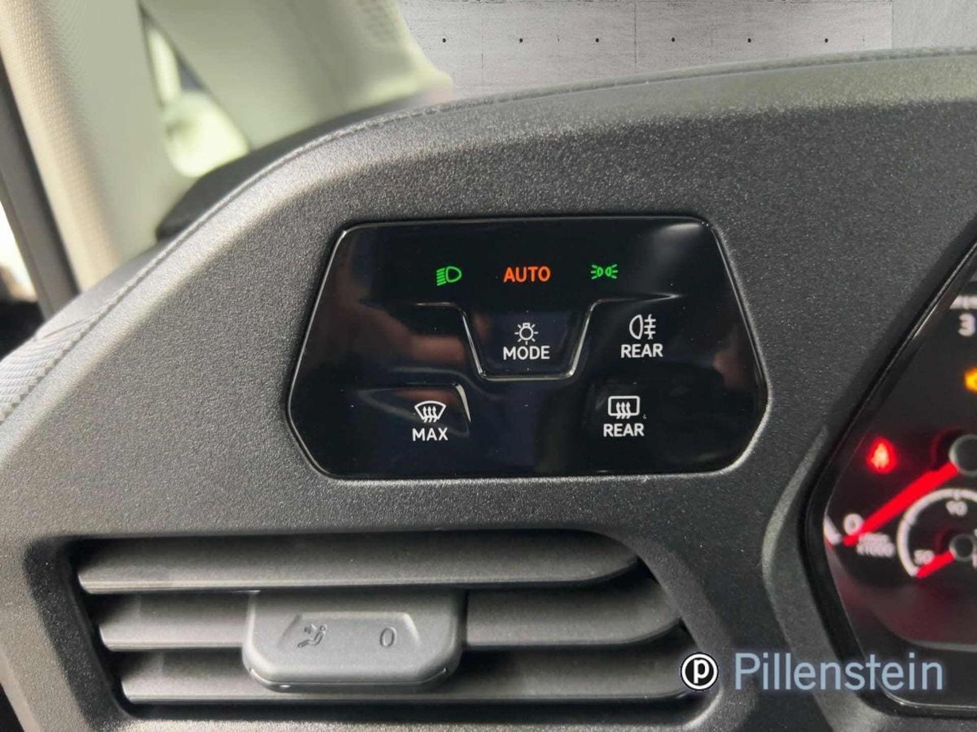 Volkswagen Caddy Basis-Modell